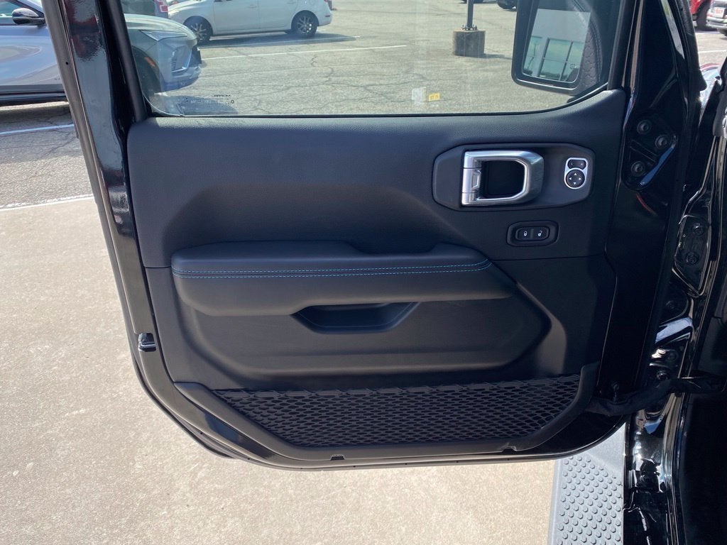 2024 Jeep Wrangler 4xe Summit 4xe