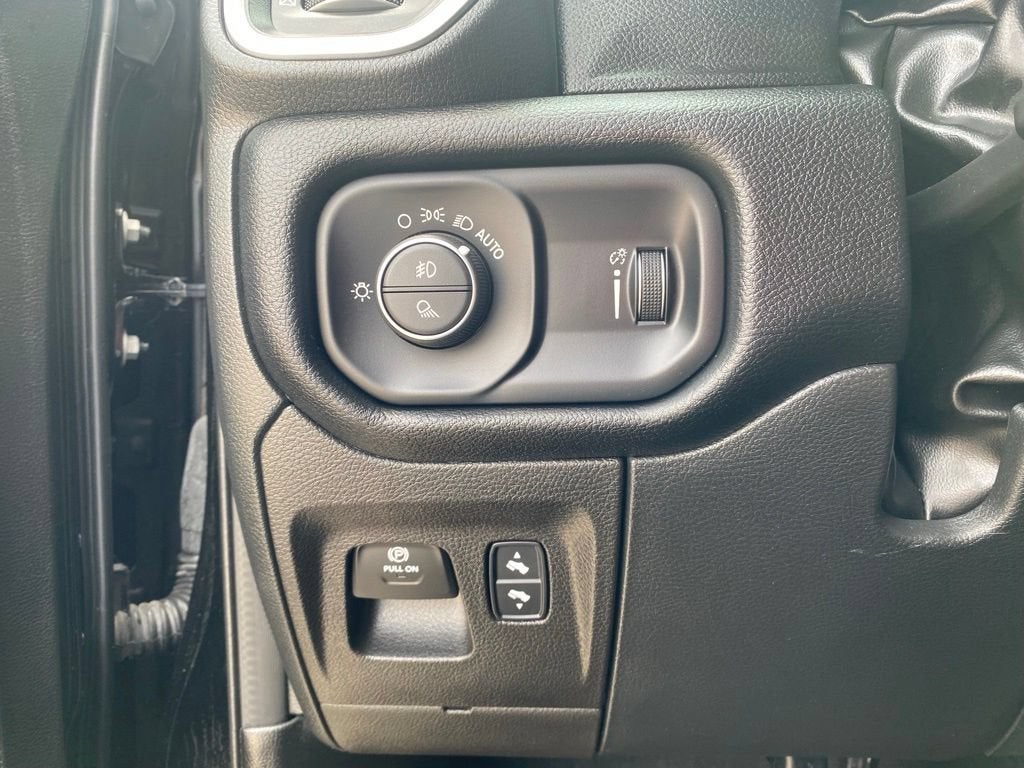 2022 RAM 1500 Lone Star Crew Cab 4x2 6'4" Box