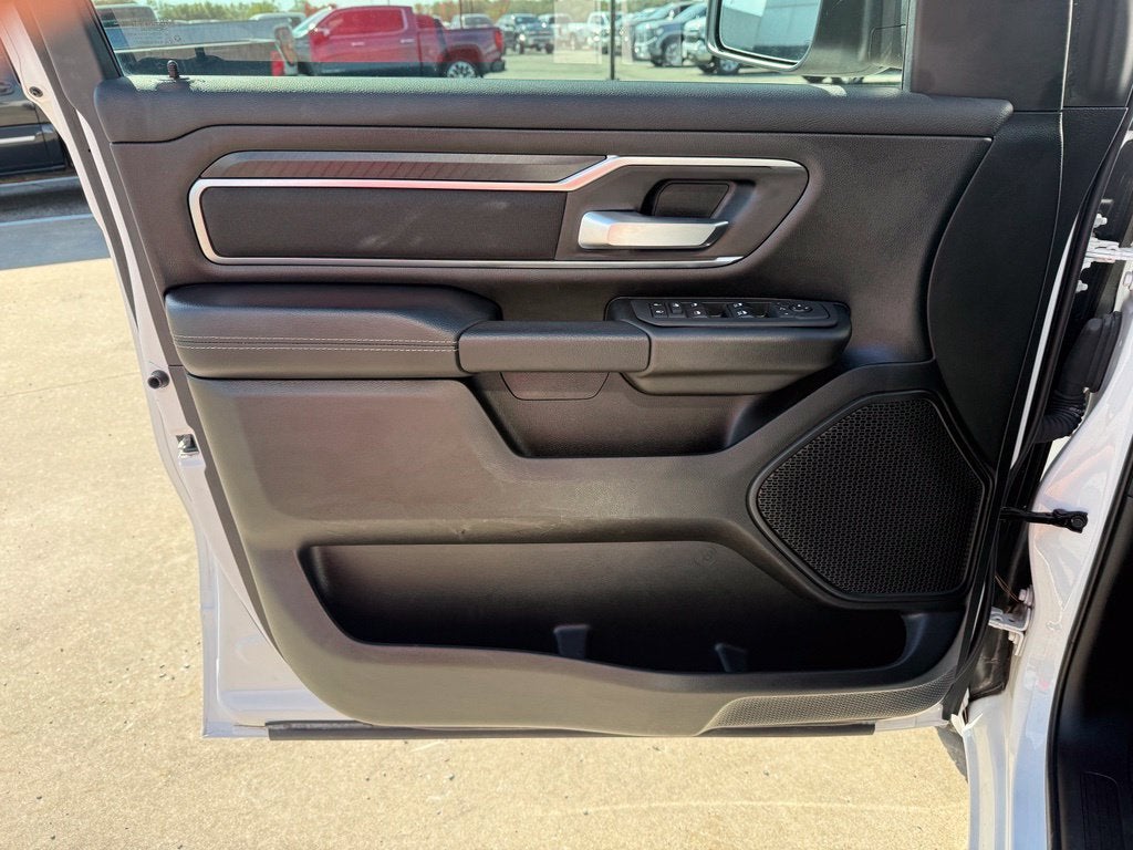 2025 RAM 1500 Lone Star Crew Cab 4x4 5'7" Box