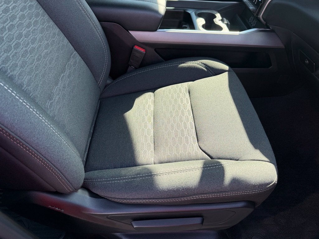 2025 RAM 1500 Lone Star Crew Cab 4x4 5'7" Box