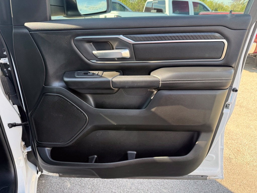 2025 RAM 1500 Lone Star Crew Cab 4x4 5'7" Box