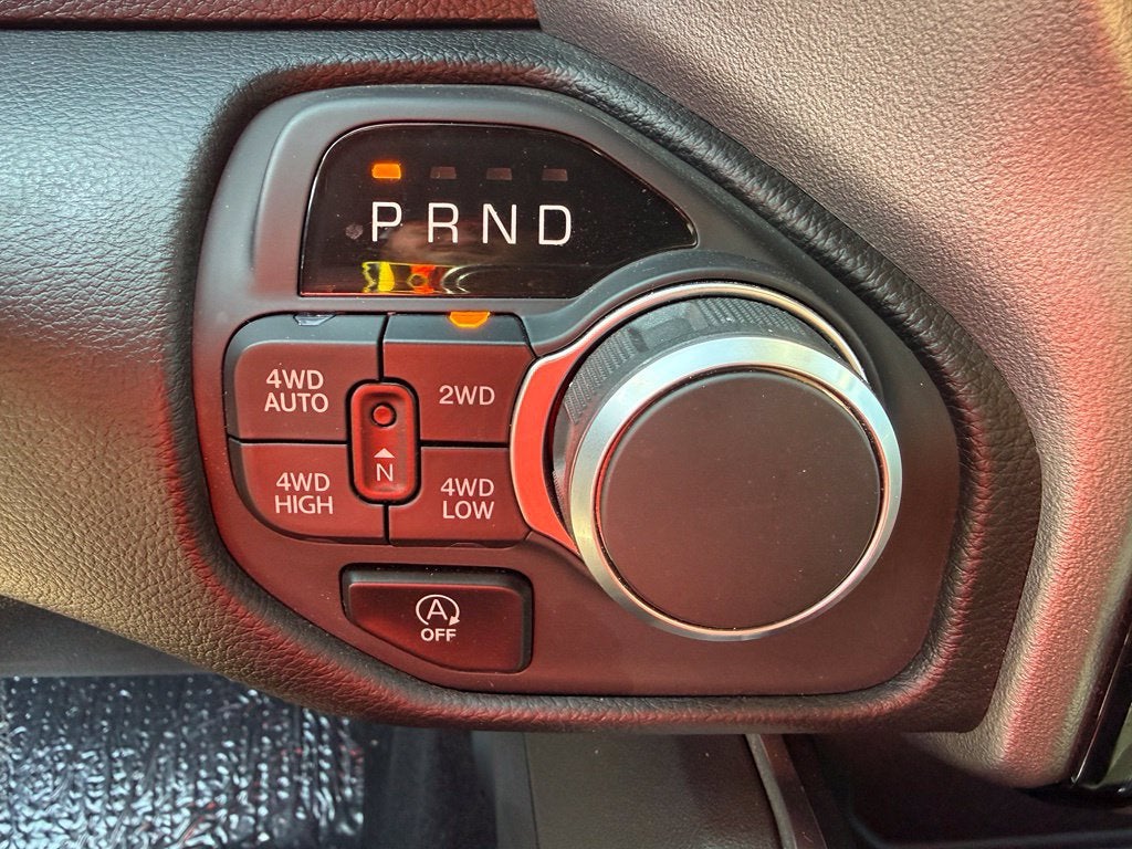 2025 RAM 1500 Lone Star Crew Cab 4x4 5'7" Box