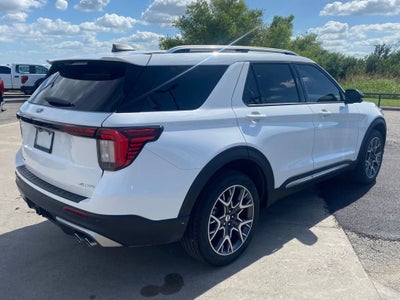 2025 Ford Explorer Platinum