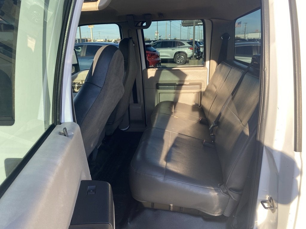 2010 Ford Super Duty F-350 SRW XL