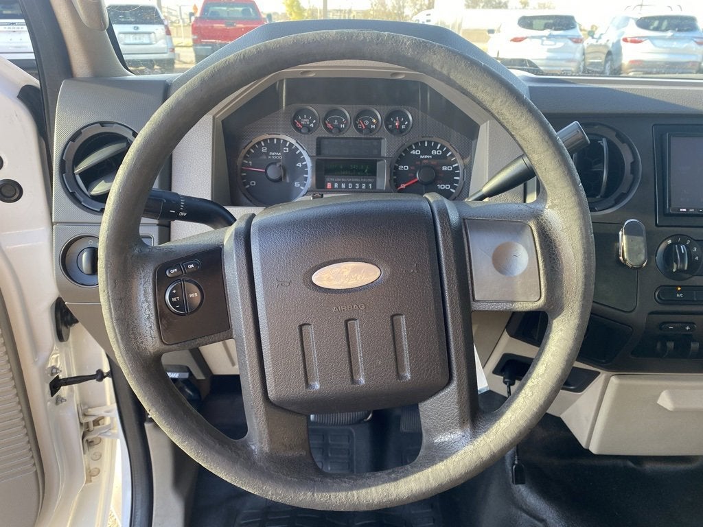 2010 Ford Super Duty F-350 SRW XL