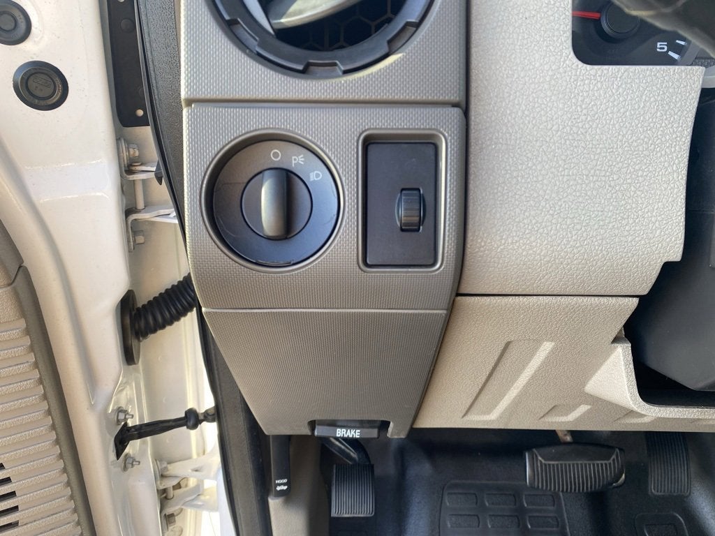 2010 Ford Super Duty F-350 SRW XL