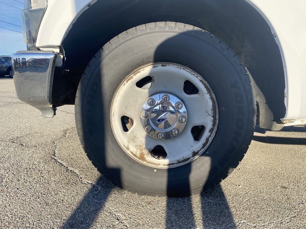 2010 Ford Super Duty F-350 SRW XL