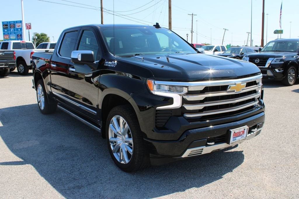 2022 Chevrolet Silverado 1500 High Country