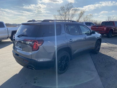 2022 GMC Acadia SLT