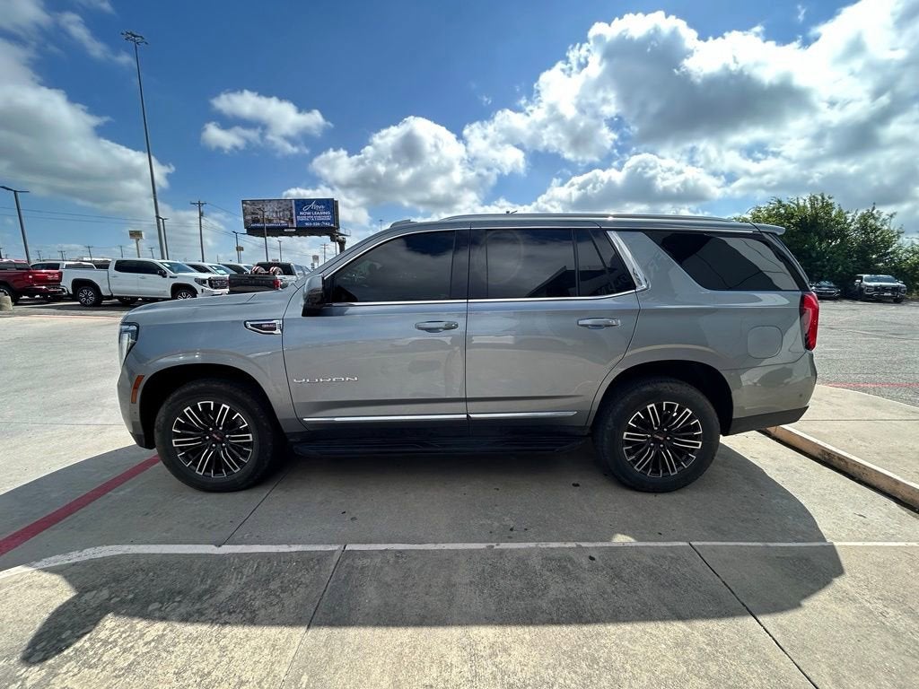 2025 GMC Yukon Elevation