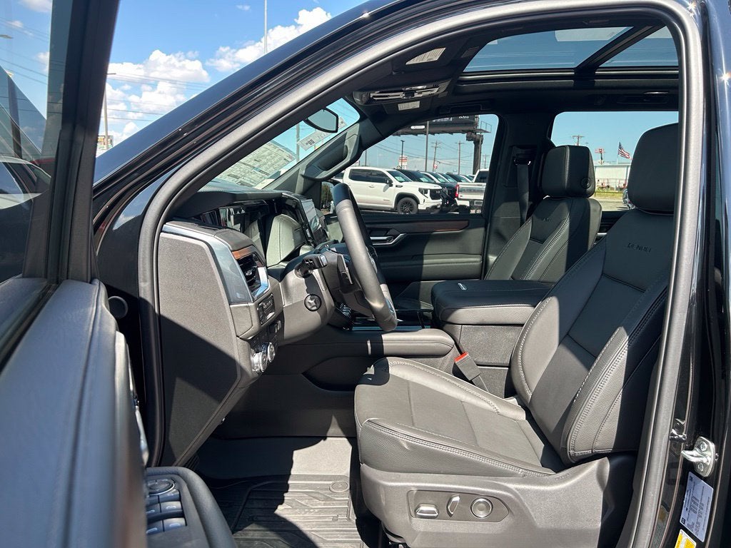 2026 GMC Yukon Denali - Photo 20