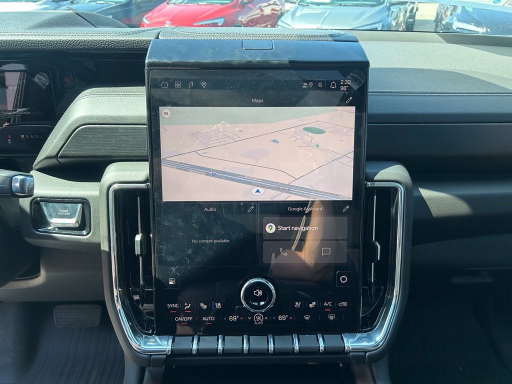 2026 GMC Yukon Denali - Photo 25