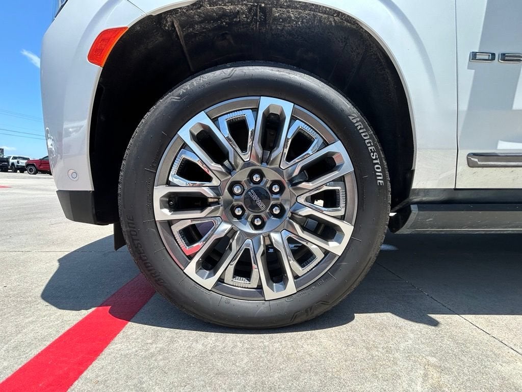 2024 GMC Yukon Denali Ultimate