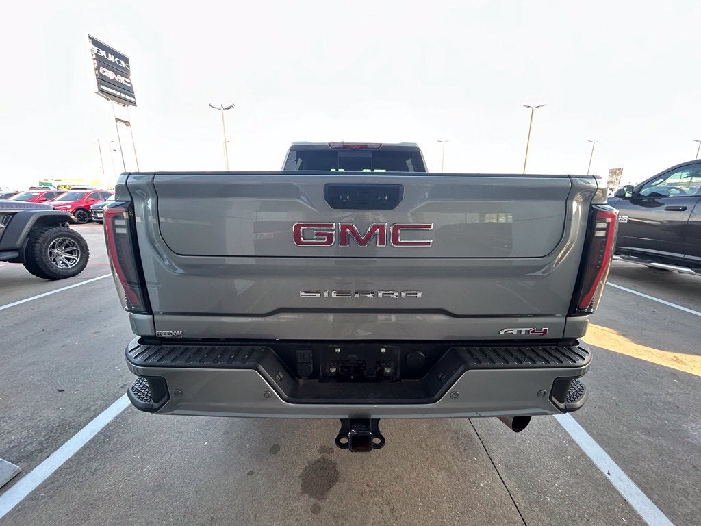 2025 GMC Sierra 2500 HD AT4