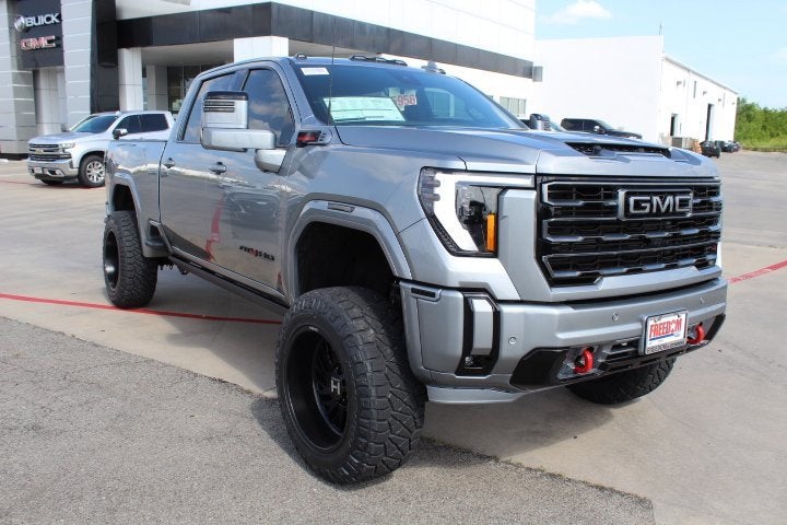2025 GMC Sierra 2500 HD AT4