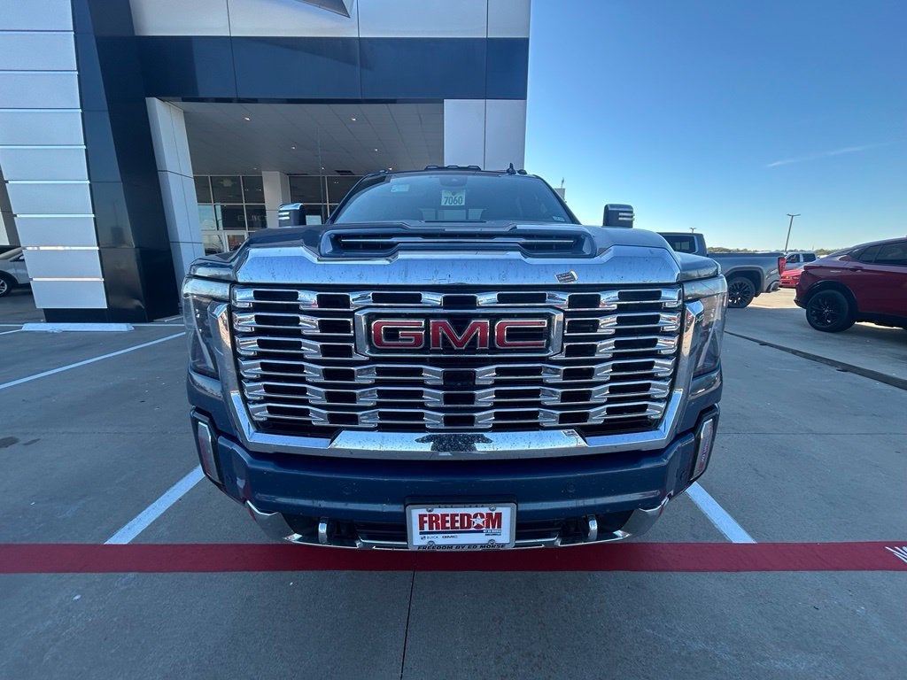 2025 GMC Sierra 2500 HD Denali