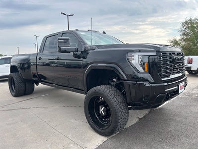 2026 GMC Sierra 3500 HD Denali Ultimate DRW