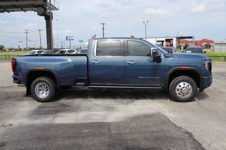 2026 GMC Sierra 3500 HD Denali Ultimate DRW
