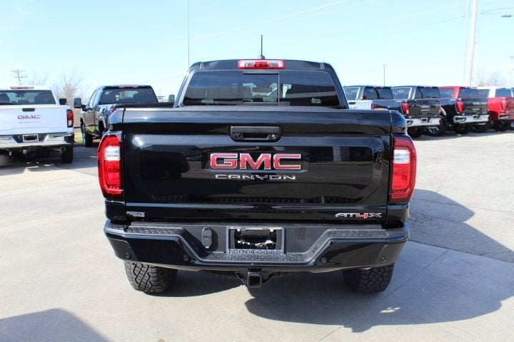 2025 GMC Canyon AT4