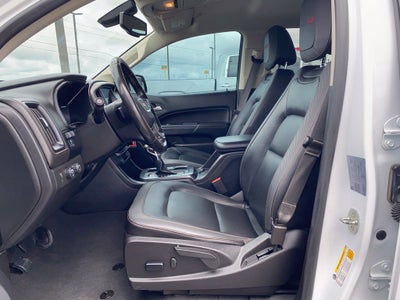 2022 GMC Canyon 4WD AT4 w/Leather