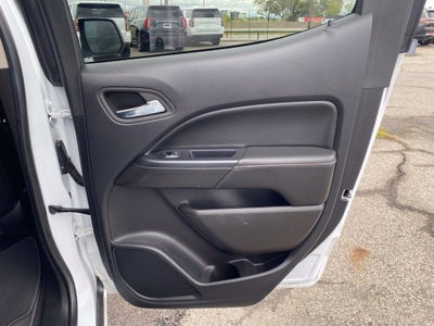 2022 GMC Canyon 4WD AT4 w/Leather