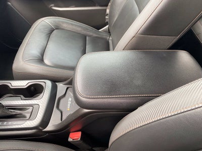 2022 GMC Canyon 4WD AT4 w/Leather