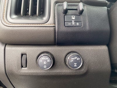 2022 GMC Canyon 4WD AT4 w/Leather