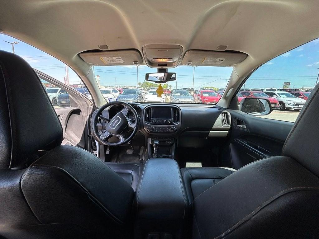 2022 GMC Canyon 4WD AT4 w/Leather
