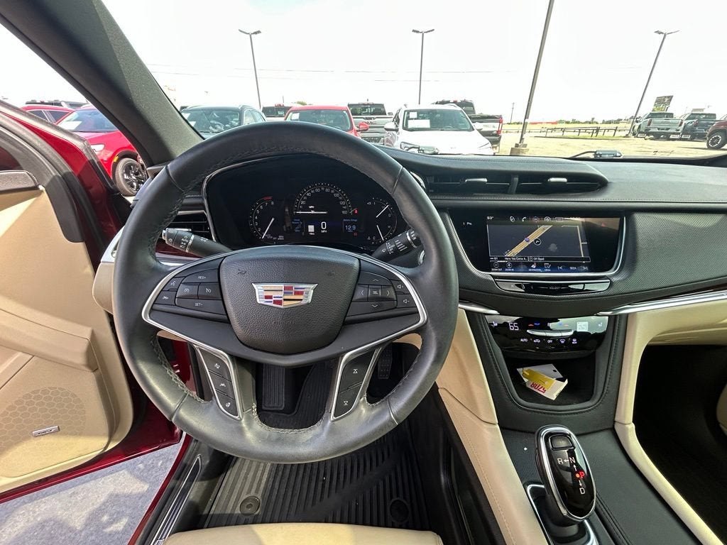 2017 Cadillac XT5 Luxury FWD