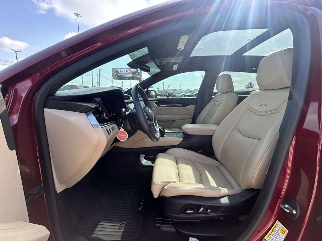 2017 Cadillac XT5 Luxury FWD