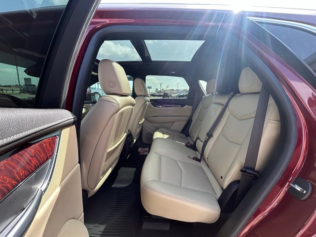 2017 Cadillac XT5 Luxury FWD