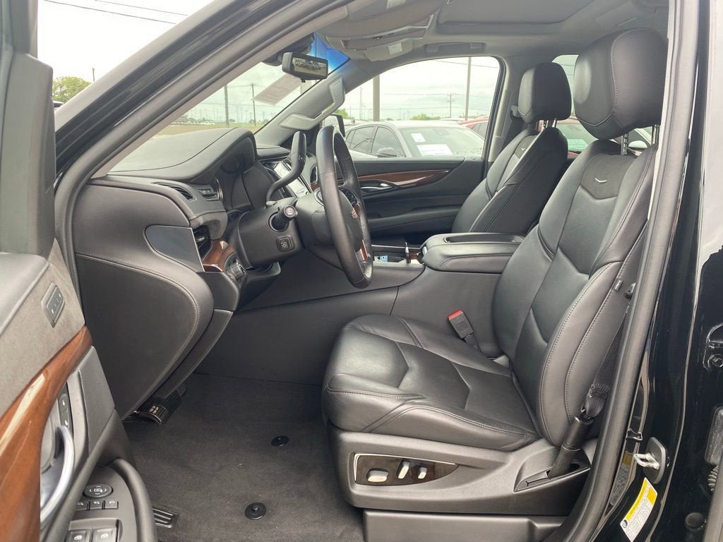 2019 Cadillac Escalade Luxury