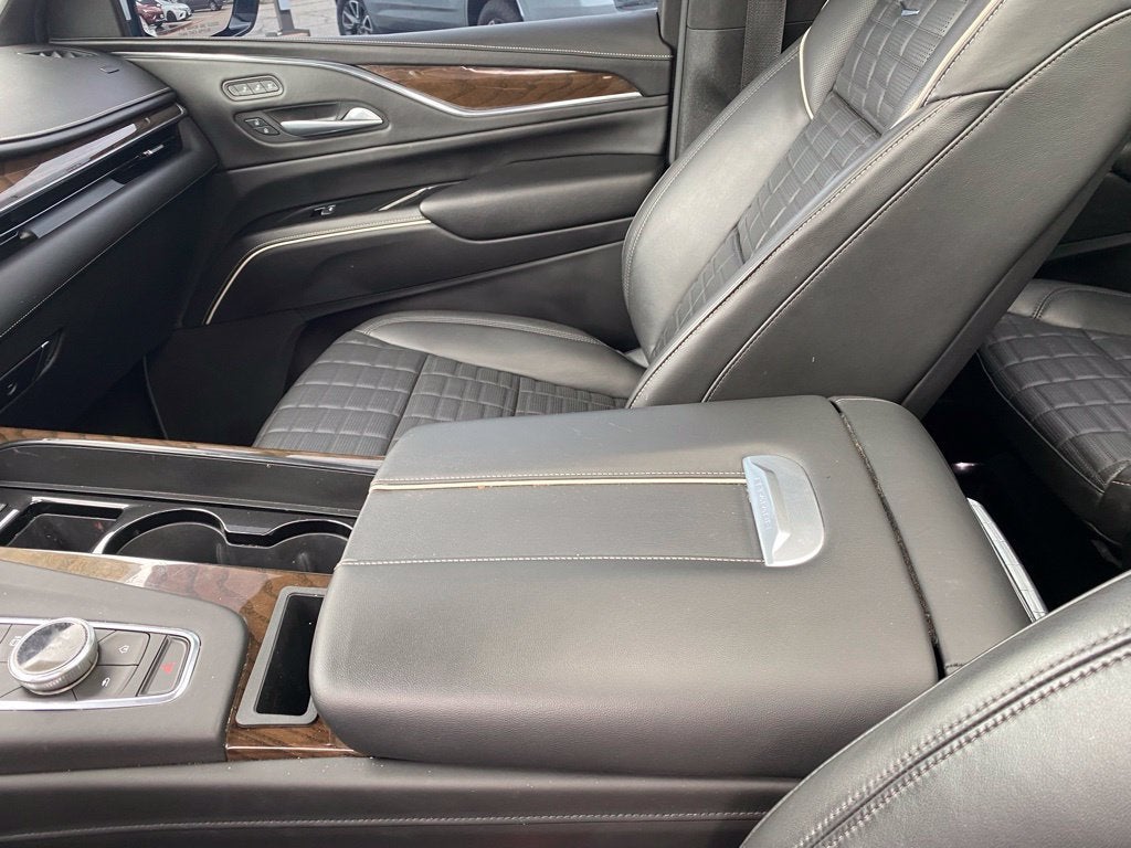 2024 Cadillac Escalade Sport Platinum