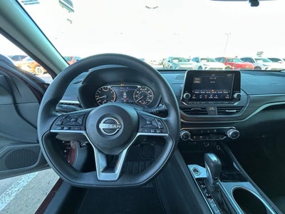 2024 Nissan Altima SV FWD