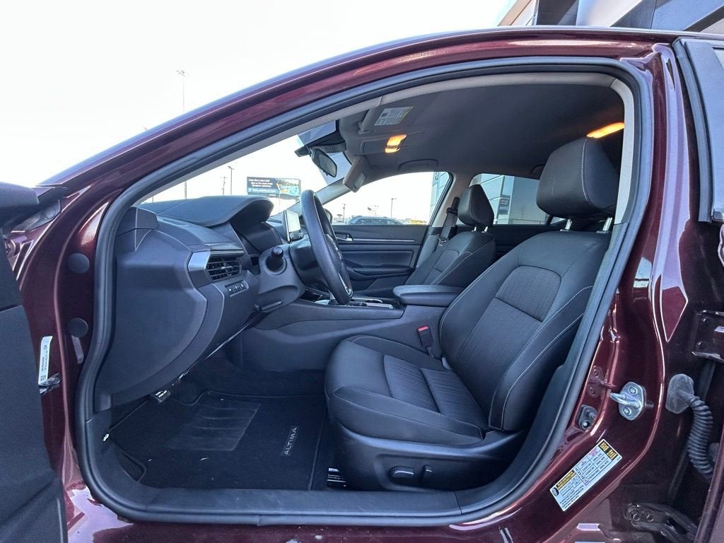 2024 Nissan Altima SV FWD