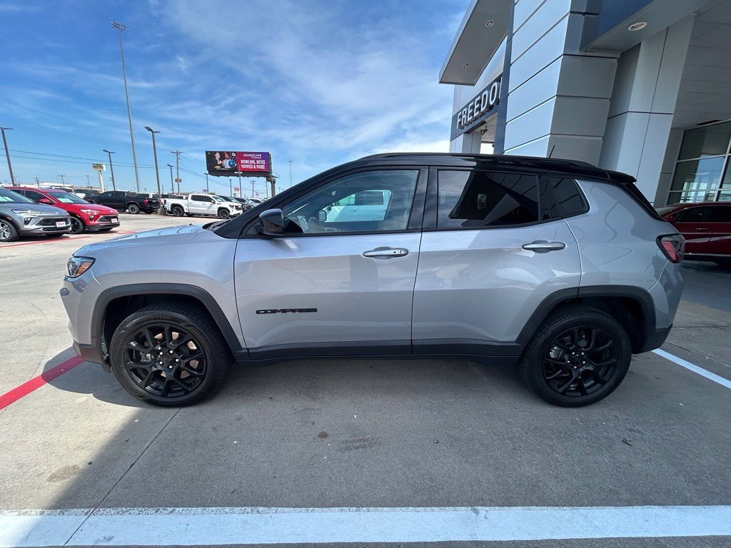 2023 Jeep Compass Altitude 4x4