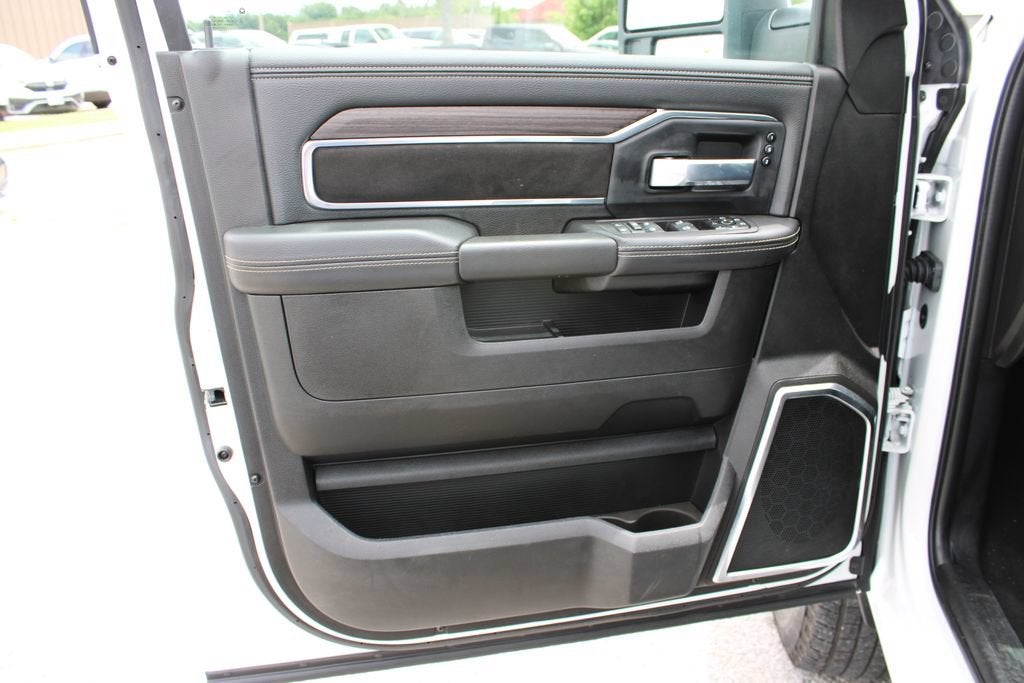 2026 RAM 2500 Laramie Crew Cab 4x4 6'4" Box