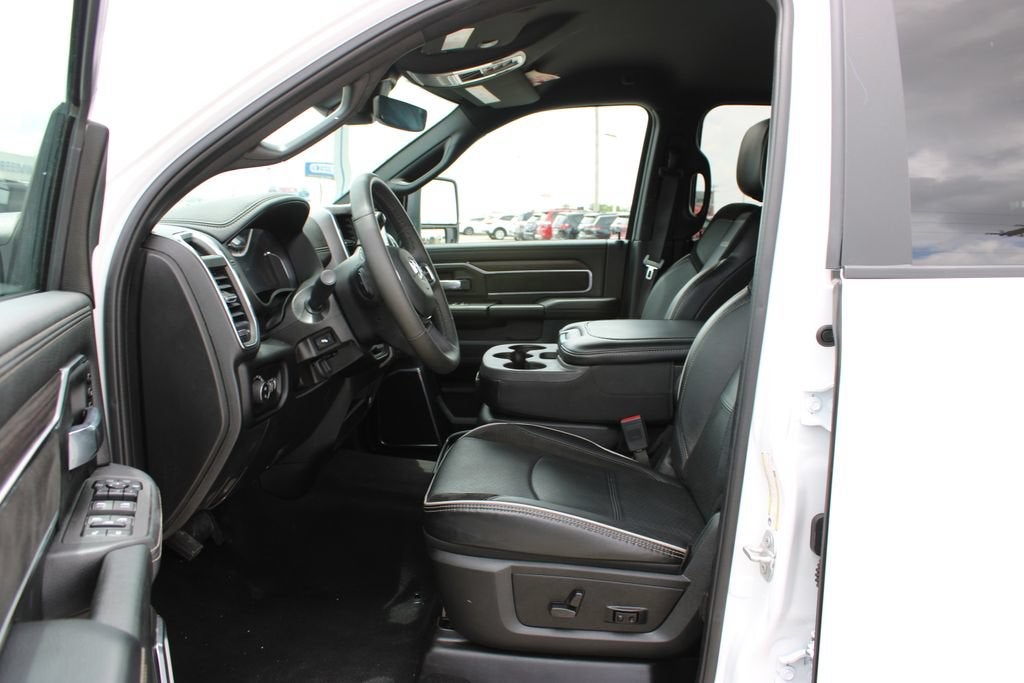 2026 RAM 2500 Laramie Crew Cab 4x4 6'4" Box