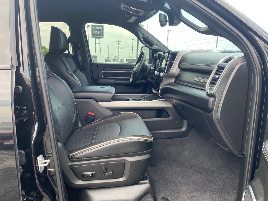 2024 RAM 3500 Laramie Mega Cab 4x4 6'4" Box