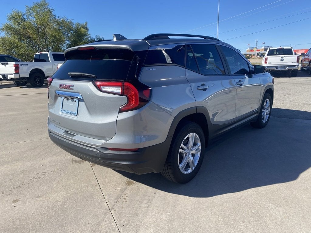 2023 GMC Terrain SLE