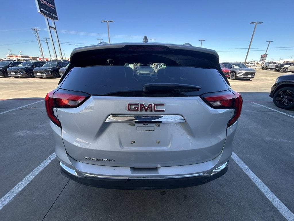 2021 GMC Terrain SLT