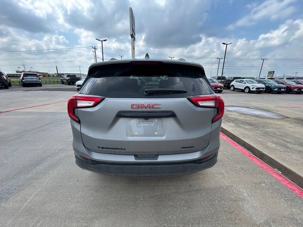 2024 GMC Terrain SLT