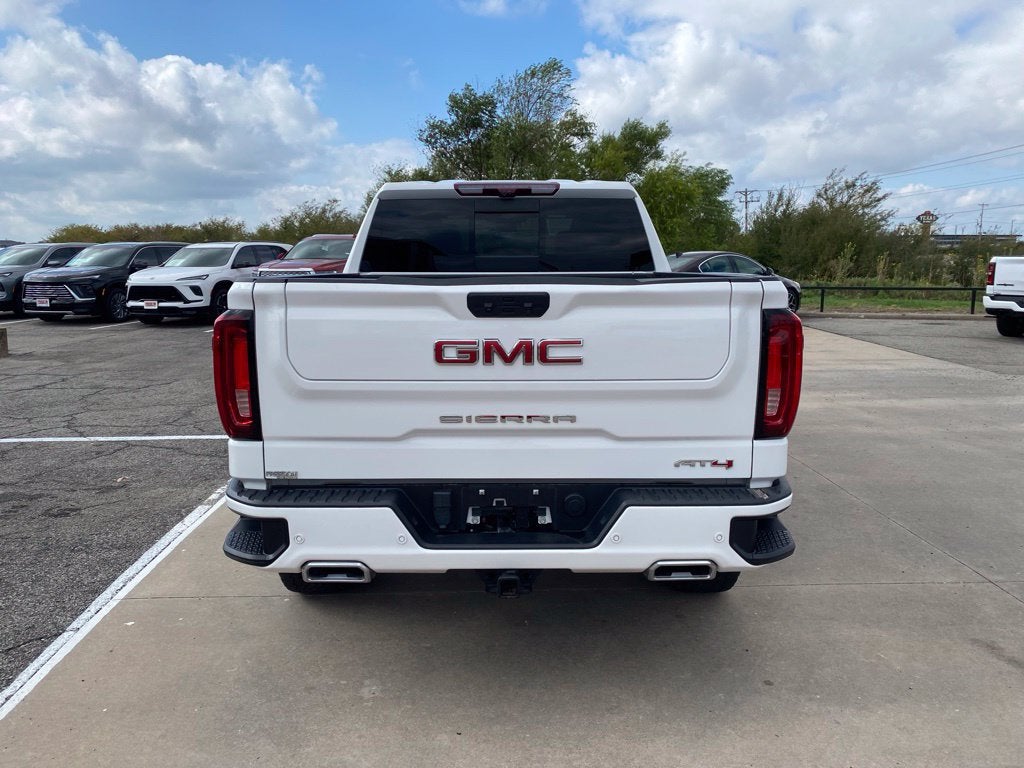 2024 GMC Sierra 1500 AT4