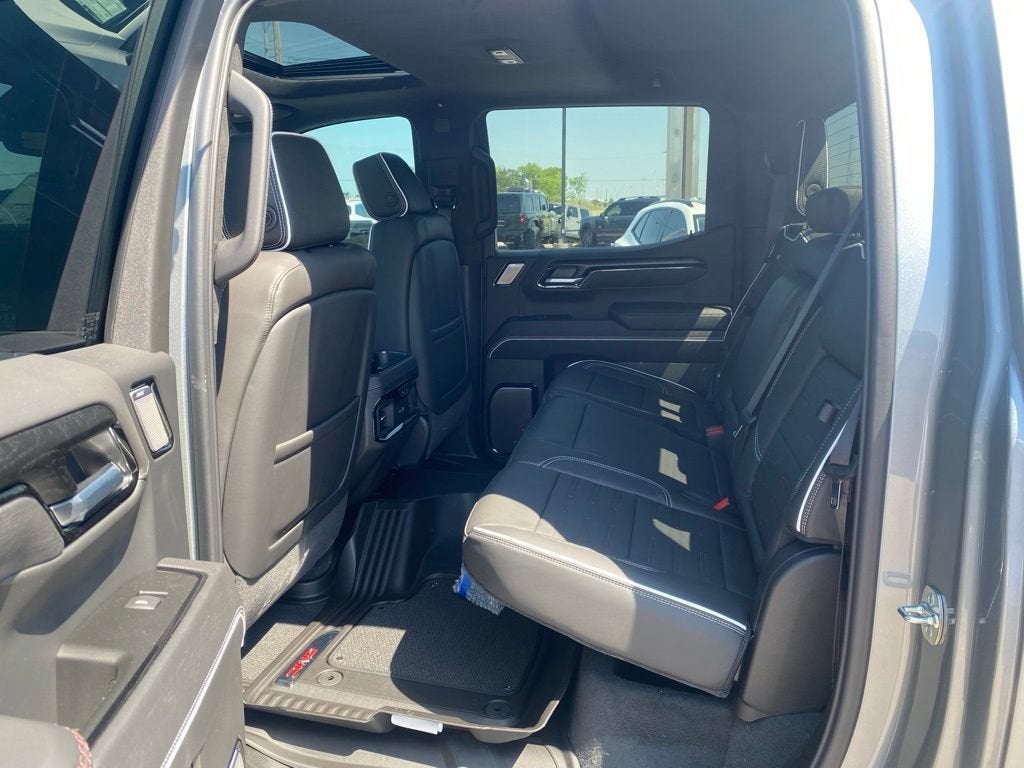 2026 GMC Sierra 1500 AT4X - Photo 10