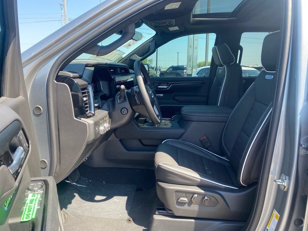 2026 GMC Sierra 1500 AT4X - Photo 9