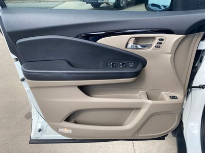 2022 Honda Pilot 2WD Touring 7 Passenger
