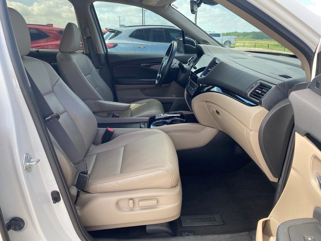 2022 Honda Pilot 2WD Touring 7 Passenger