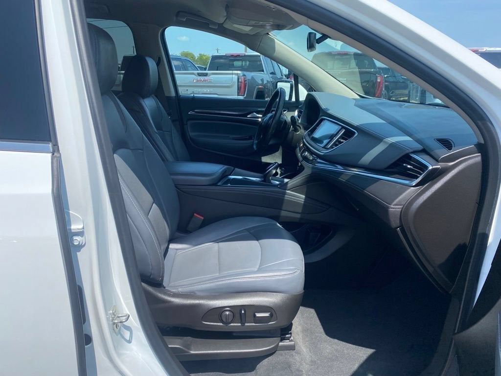 2021 Buick Enclave Essence