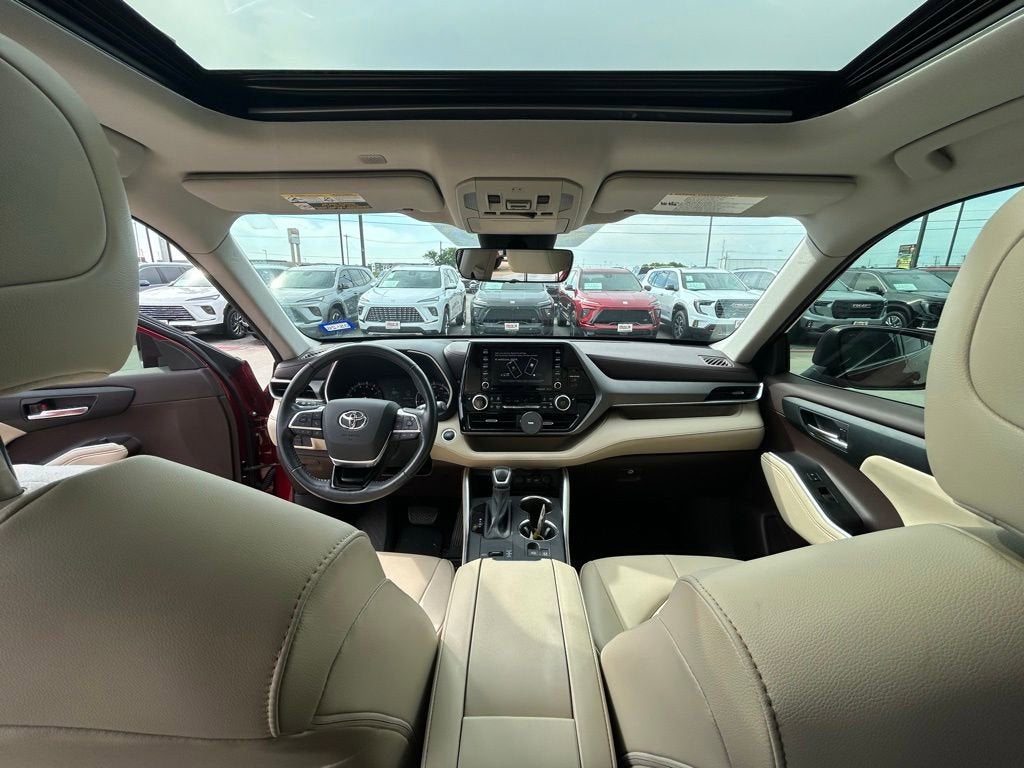 2021 Toyota Highlander XLE