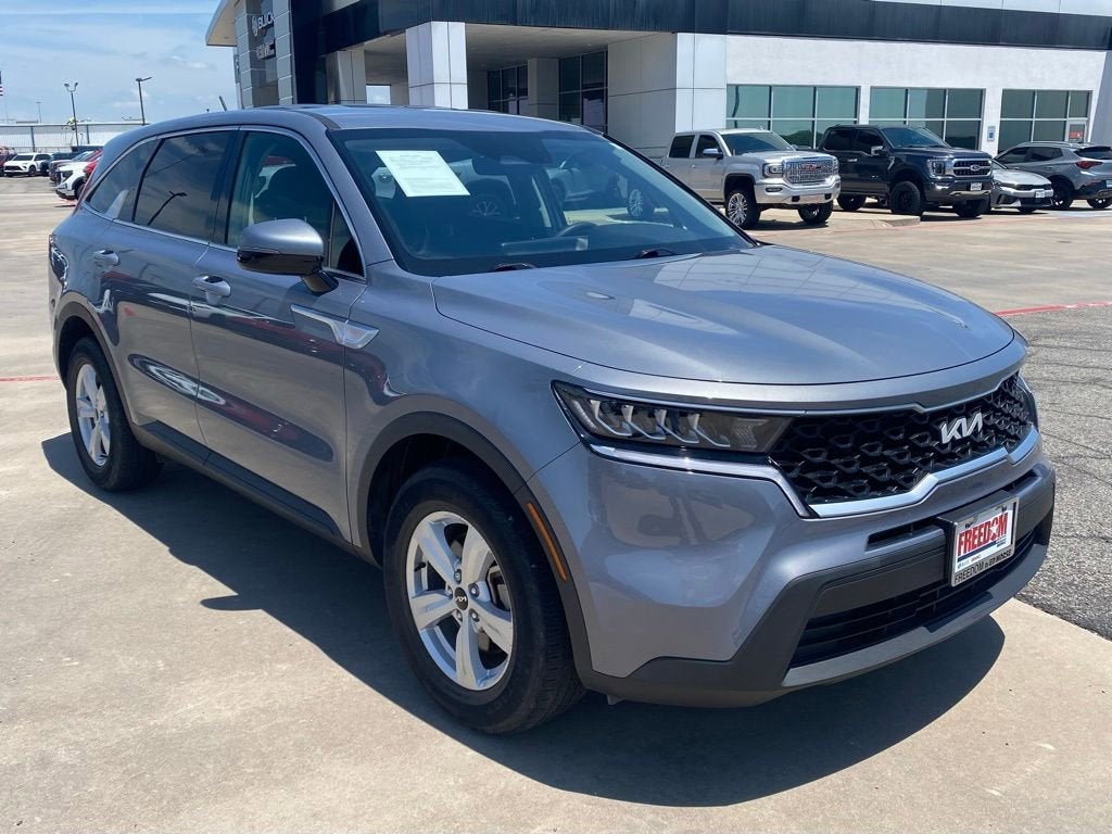 2023 Kia Sorento LX